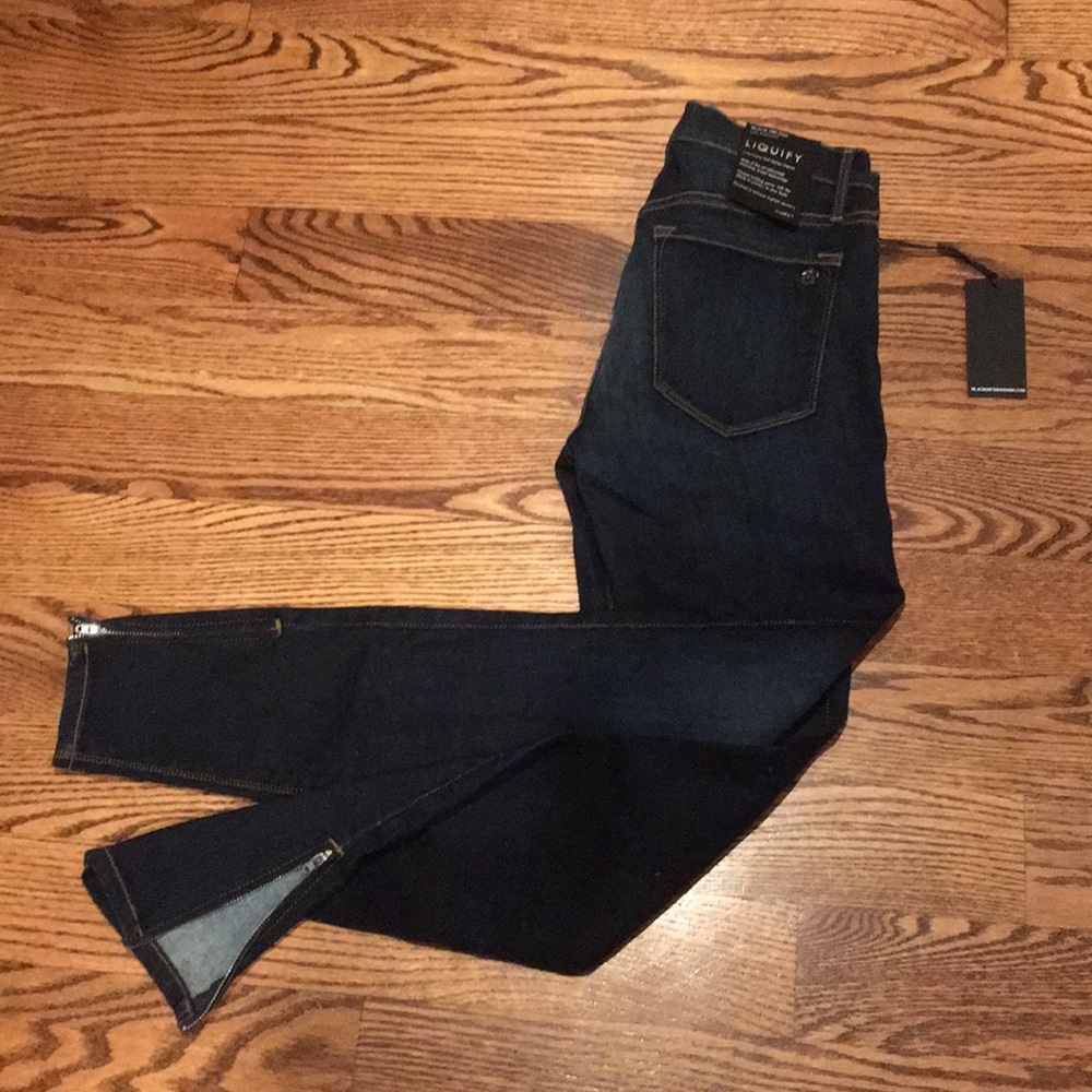 NEW Black Orchid Amber Zipper Skinny Jeans. size 26